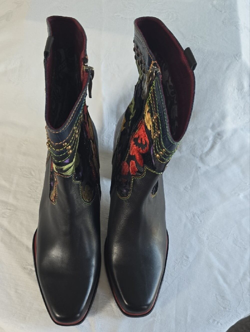 L'Artiste Black Leather Heeled Ankle Boots with Multicolor Flowers Size EU 41 - Picture 16 of 16